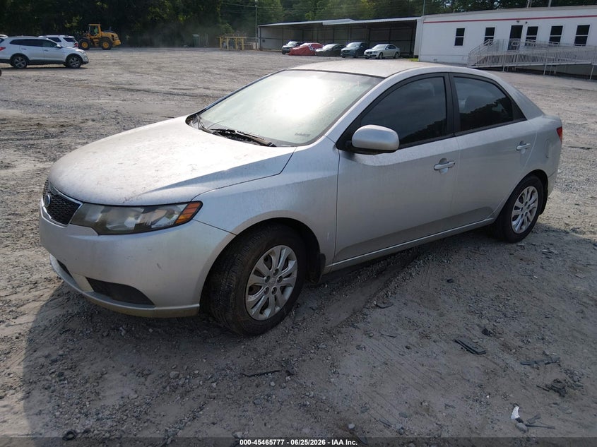 2013 Kia Forte VIN KNAFT4A25D5725754 IAAI salvage auction — NORMAL WEAR, Clear (Georgia), sold $575 on 2026-07-31 (photo 2)