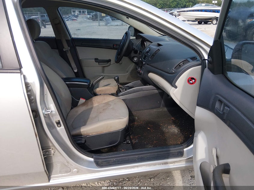 2013 Kia Forte VIN KNAFT4A25D5725754 IAAI salvage auction — NORMAL WEAR, Clear (Georgia), sold $575 on 2026-07-31 (photo 5)