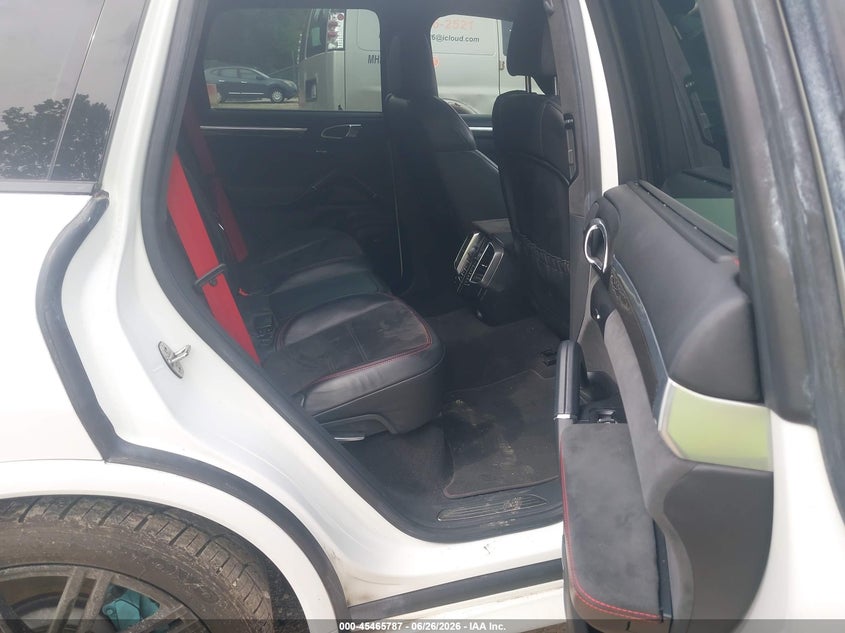 2016 Porsche Cayenne VIN WP1AD2A24GLA72976 IAAI salvage auction — NORMAL WEAR, Clear (Pennsylvania), sold $6,400 on 2026-07-23 (photo 8)