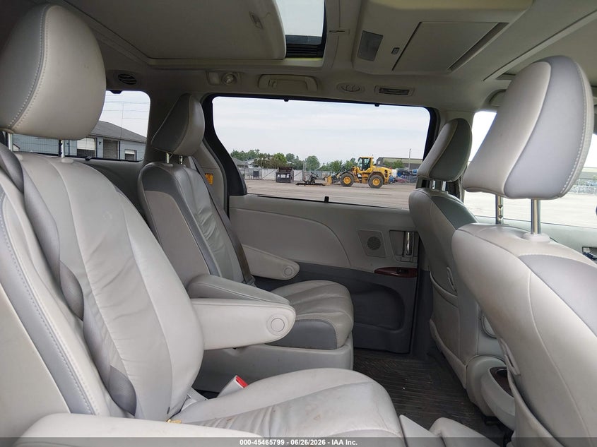 2011 Toyota Sienna VIN 5TDDK3DC5BS011318 IAAI salvage auction — SIDE, Salvage (Ohio), sold $3,350 on 2026-07-09 (photo 8)