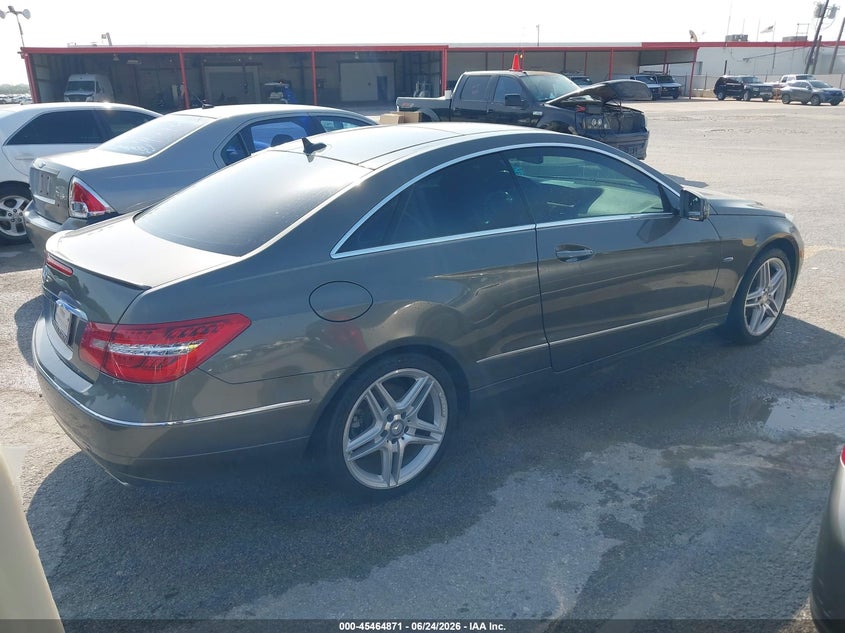 2012 Mercedes-benz E-klasse VIN WDDKJ5KB2CF156811 IAAI salvage auction — NORMAL WEAR, Original (Texas), sold $2,025 on 2026-07-06 (photo 4)