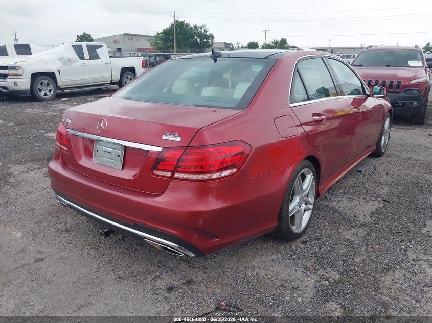 2014 Mercedes-benz E-klasse VIN WDDHF5KB2EA966208 IAAI salvage auction — LEFT SIDE, Salvage (Arkansas), sold $175 on 2026-07-28 (photo 4)