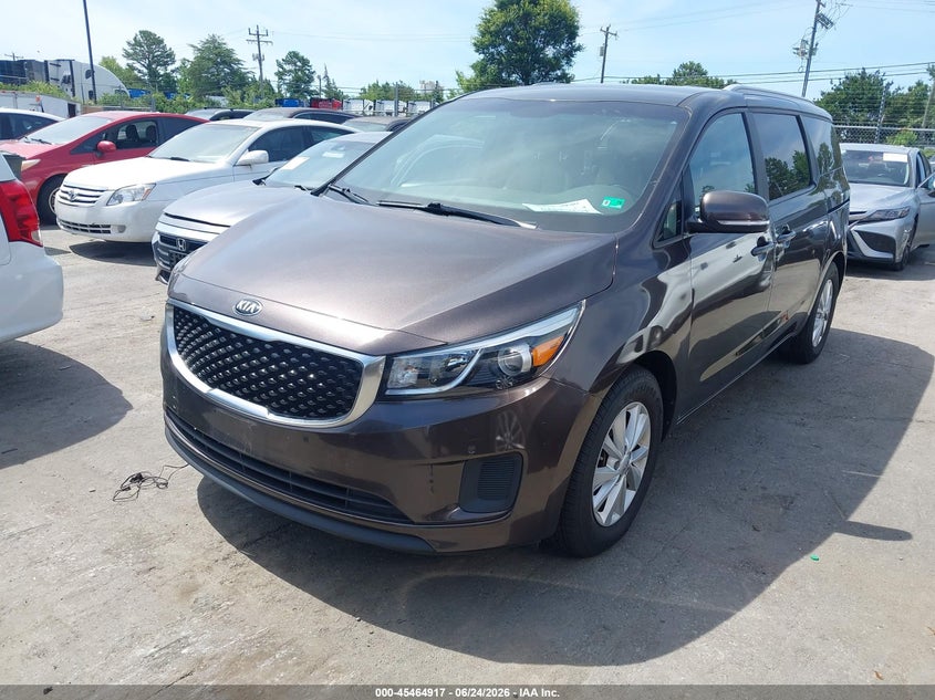 2017 Kia SEDONA VIN KNDMB5C1XH6248164 IAAI salvage auction — NORMAL WEAR, Clear (Virginia), sold $1,400 on 2026-07-06 (photo 2)
