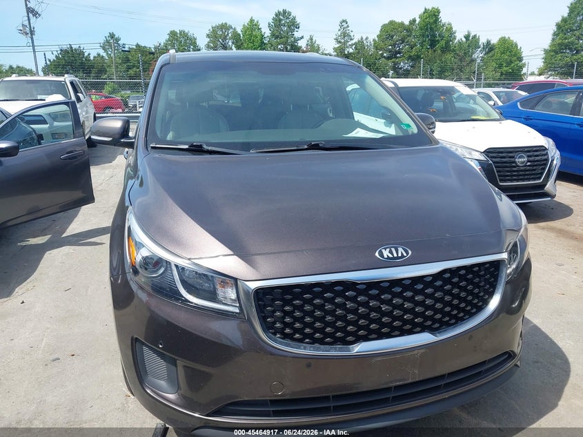 2017 Kia SEDONA VIN KNDMB5C1XH6248164 IAAI salvage auction — NORMAL WEAR, Clear (Virginia), sold $1,400 on 2026-07-06 (photo 6)