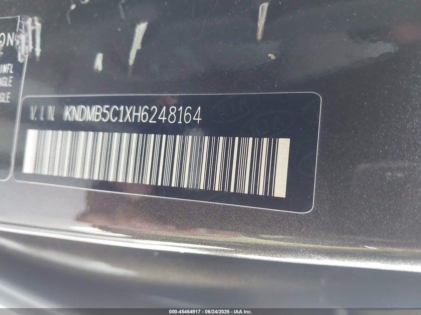 2017 Kia SEDONA VIN KNDMB5C1XH6248164 IAAI salvage auction — NORMAL WEAR, Clear (Virginia), sold $1,400 on 2026-07-06 (photo 9)