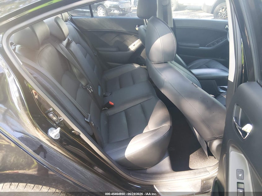2015 Kia Forte VIN KNAFZ4A80F5336171 IAAI salvage auction — RIGHT SIDE, Clear (Virginia), sold $350 on 2026-07-21 (photo 8)