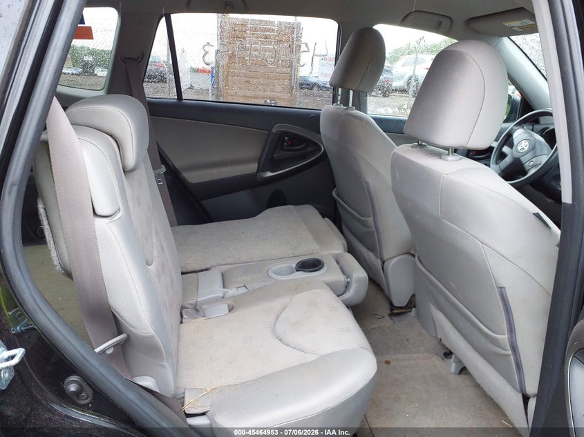 2009 Toyota Rav4 VIN JTMBF33V59D008181 IAAI salvage auction — NORMAL WEAR, Clear (Massachusetts), sold $2,500 on 2026-07-21 (photo 8)