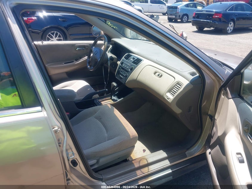2001 Honda Accord VIN JHMCG66571C002681 IAAI salvage auction — RIGHT SIDE, Salvage - Greater Than 75% (Maryland), sold $325 on 2026-07-15 (photo 5)