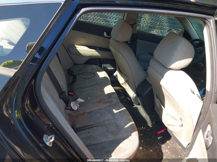 2017 Kia Optima VIN 5XXGT4L35HG161117 IAAI salvage auction — NORMAL WEAR, Clear (Virginia), sold $1,475 on 2026-07-23 (photo 8)