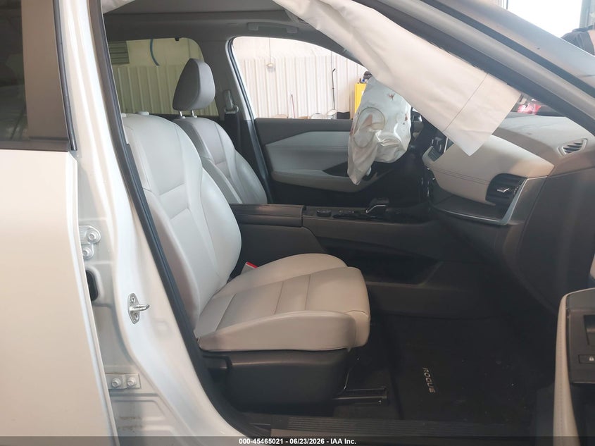 2023 Nissan Rogue VIN JN8BT3BB6PW496871 IAAI salvage auction — FRONT END, Salvage Title, sold $2,700 on 2026-08-01 (photo 5)