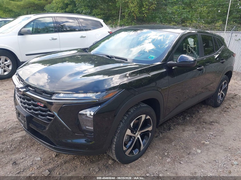 2024 Chevrolet Trax VIN KL77LGE25RC189312 IAAI salvage auction — HAIL, Clear Claim Paid (Wisconsin), sold $8,950 on 2026-07-08 (photo 2)
