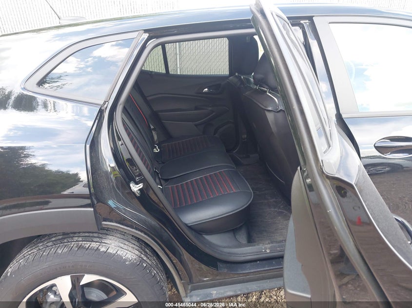 2024 Chevrolet Trax VIN KL77LGE25RC189312 IAAI salvage auction — HAIL, Clear Claim Paid (Wisconsin), sold $8,950 on 2026-07-08 (photo 8)
