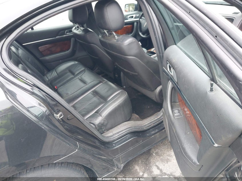 2014 Lincoln Mks VIN 1LNHL9EK4EG607134 IAAI salvage auction — ELECTRICAL, Salvage (Connecticut), sold $300 on 2026-07-12 (photo 8)