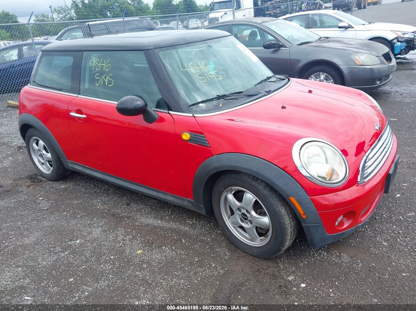 2008 Mini Hardtop VIN WMWMF33598TT66068 IAAI salvage auction — NORMAL WEAR, Clear (Virginia), sold $275 on 2026-07-21 (photo 1)