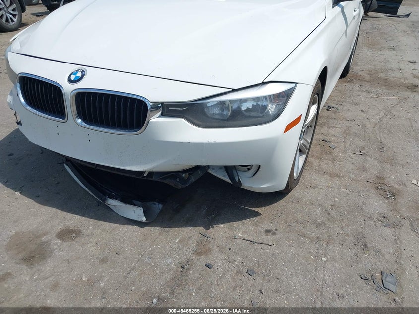 2014 BMW 3er VIN WBA3C1C59EK116212 IAAI salvage auction — FRONT END, Salvage Title, sold $500 on 2026-07-21 (photo 6)