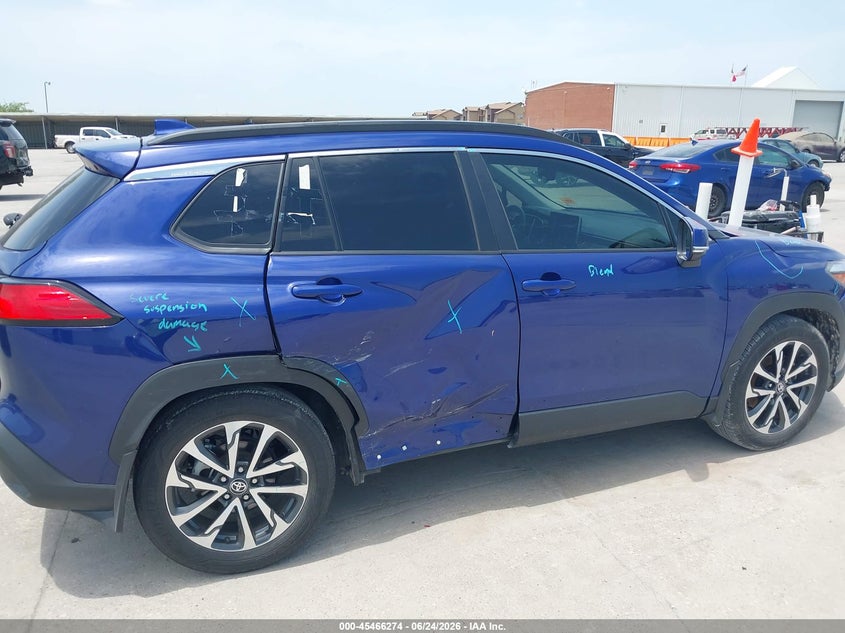 2023 Toyota Corolla cross VIN 7MUDAAAG5PV065083 IAAI salvage auction — SIDE, Original (Texas), sold $9,800 on 2026-08-02 (photo 6)