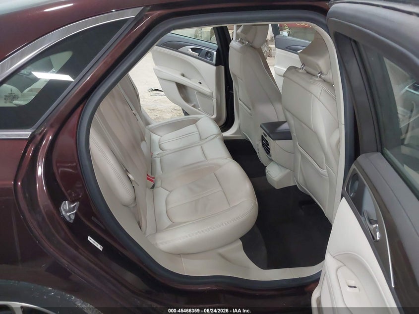 2019 Lincoln VIN 3LN6L5LU8KR614743 IAAI salvage auction — REAR END, Salvage (Pennsylvania), sold $6,200 on 2026-07-12 (photo 8)