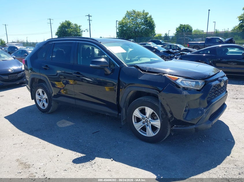 2019 Toyota Rav 4 VIN JTMP1RFV4KD033775 IAAI salvage auction — RIGHT FRONT, Salvage (Pennsylvania), sold $9,000 on 2026-07-08 (photo 1)