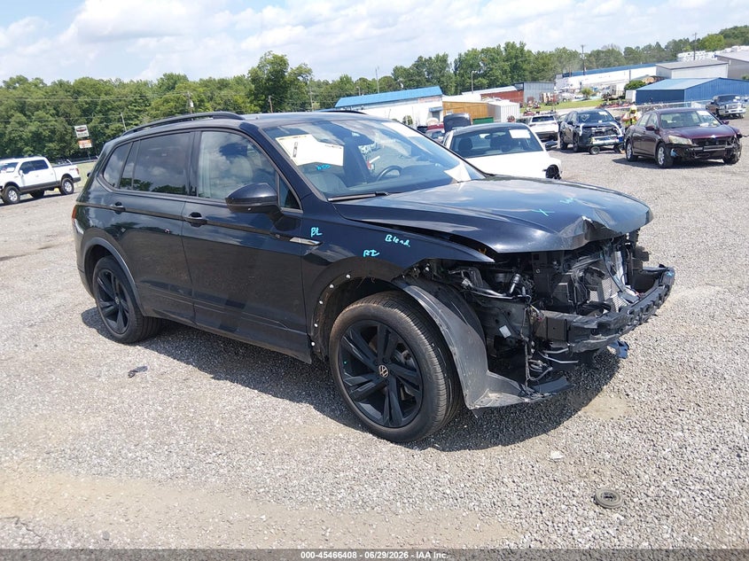 2024 Volkswagen Tiguan VIN 3VVCB7AX6RM198381 IAAI salvage auction — FRONT END, Salvage Title, sold $7,200 on 2026-08-01 (photo 1)