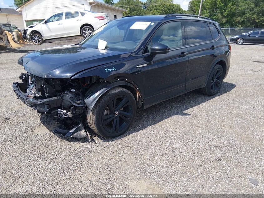 2024 Volkswagen Tiguan VIN 3VVCB7AX6RM198381 IAAI salvage auction — FRONT END, Salvage Title, sold $7,200 on 2026-08-01 (photo 2)