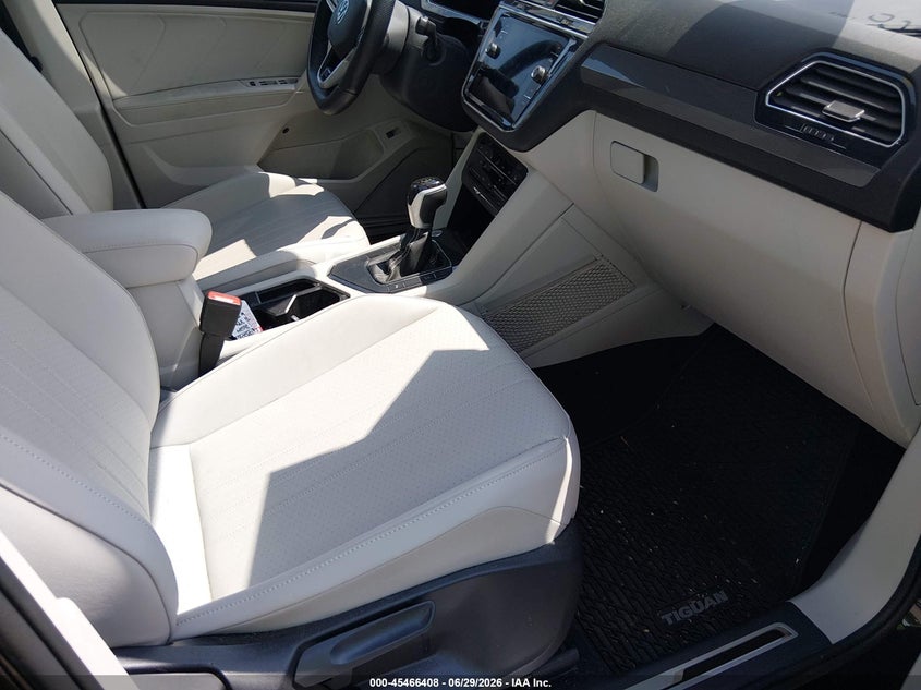2024 Volkswagen Tiguan VIN 3VVCB7AX6RM198381 IAAI salvage auction — FRONT END, Salvage Title, sold $7,200 on 2026-08-01 (photo 5)