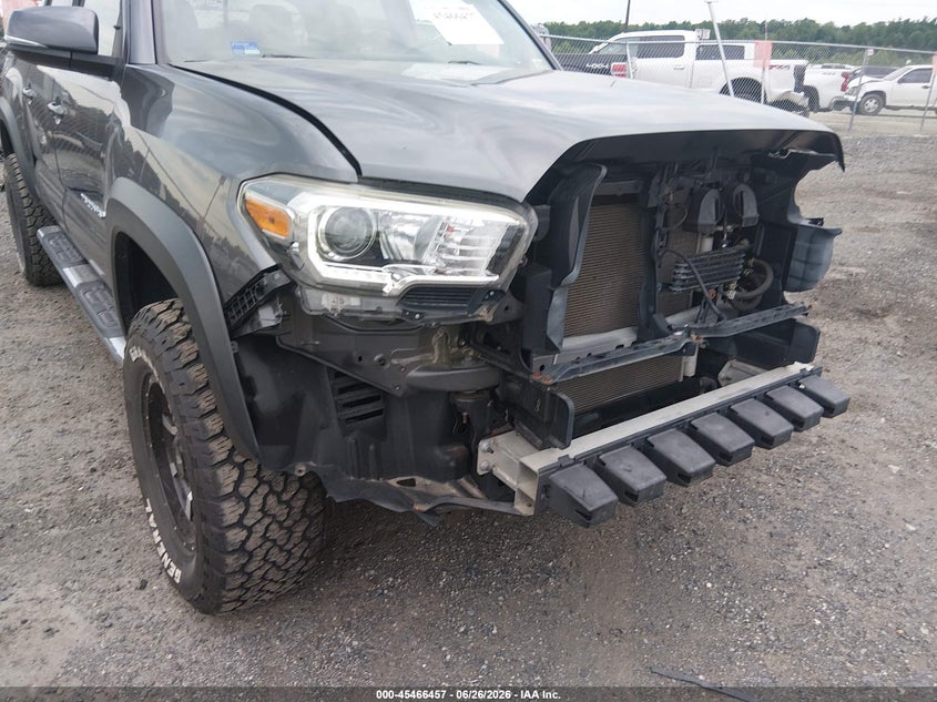 2018 Toyota Tacoma VIN 5TFCZ5AN8JX127081 IAAI salvage auction — FRONT END, Salvage Title, sold $12,450 on 2026-07-22 (photo 6)