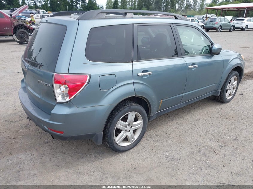 2009 Subaru Forester VIN JF2SH64679H777214 IAAI salvage auction — NORMAL WEAR, Clear (Washington), sold $325 on 2026-07-08 (photo 4)