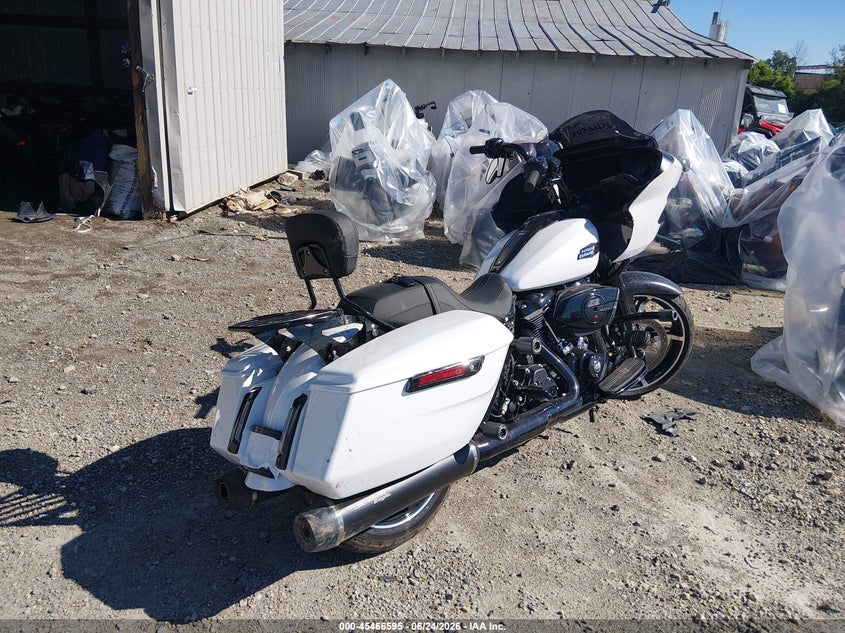 2025 Harley-davidson Road glide VIN 1HD1KH715SB618058 IAAI salvage auction — FRONT END, Salvage (Ohio), sold $14,800 on 2026-07-14 (photo 4)