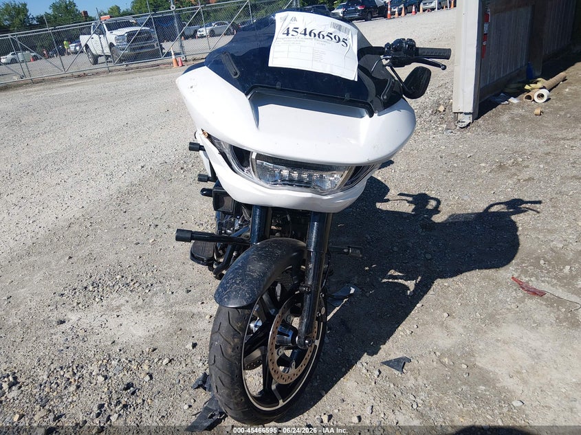 2025 Harley-davidson Road glide VIN 1HD1KH715SB618058 IAAI salvage auction — FRONT END, Salvage (Ohio), sold $14,800 on 2026-07-14 (photo 5)