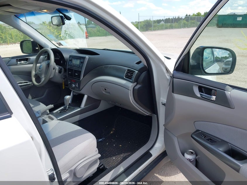 2012 Subaru Forester VIN JF2SHBDCXCH454619 IAAI salvage auction — FRONT END, Clear (Wisconsin), sold $850 on 2026-07-10 (photo 5)