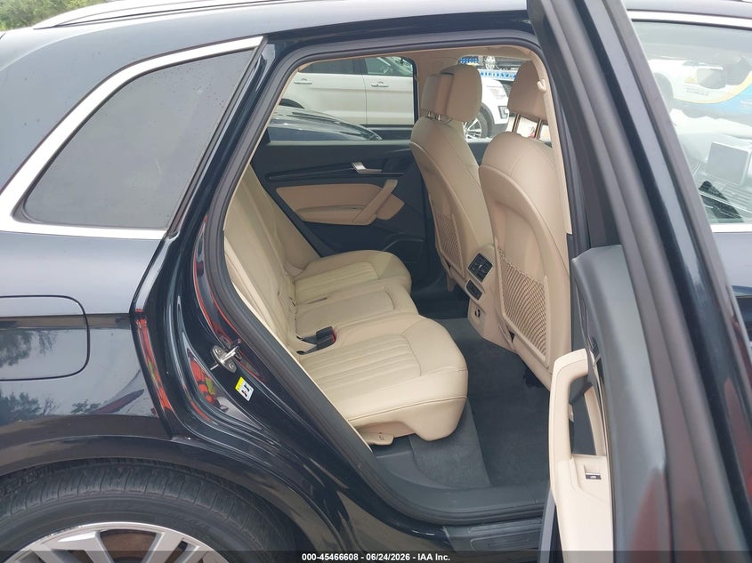 2018 Audi Q5 VIN WA1BNAFY5J2197096 IAAI salvage auction — RIGHT REAR, Salvage (Kansas), sold $9,050 on 2026-08-01 (photo 8)