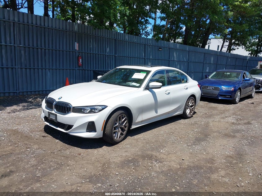 2026 BMW VIN 3MW89CW01T8F89620 IAAI salvage auction — SIDE, Clear (New York), sold $25,550 on 2026-07-08 (photo 2)