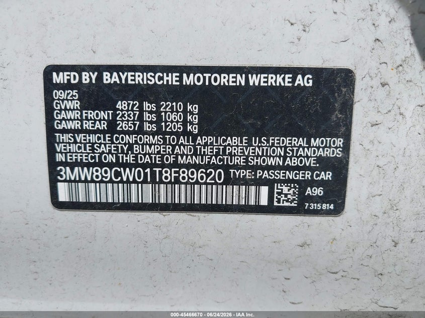 2026 BMW VIN 3MW89CW01T8F89620 IAAI salvage auction — SIDE, Clear (New York), sold $25,550 on 2026-07-08 (photo 9)