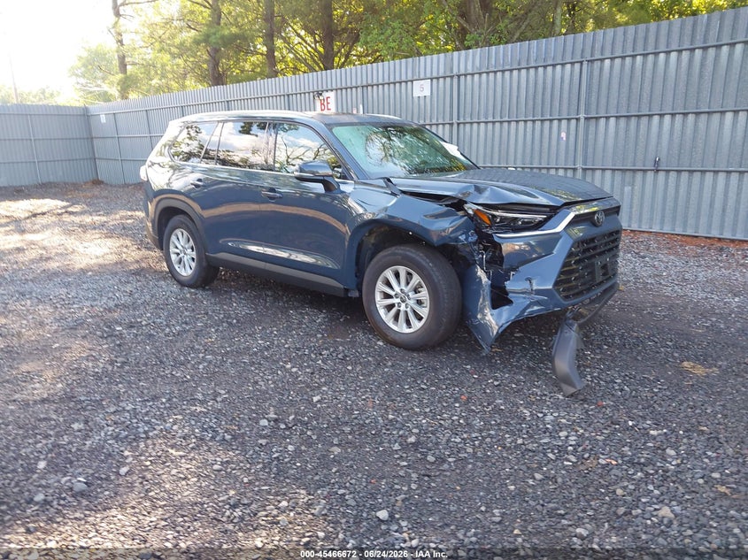 2026 Toyota Highlander VIN 5TDAAAB55TS133483 IAAI salvage auction — FRONT END, Clear (New York), sold $34,950 on 2026-07-08 (photo 1)