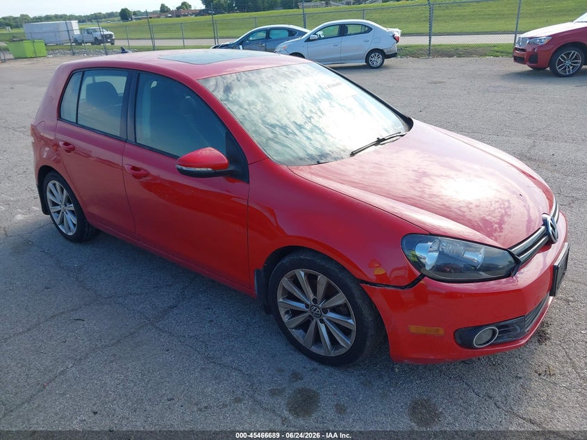 2013 Volkswagen Golf VIN WVWDM7AJ7DW132942 IAAI salvage auction — NORMAL WEAR, Clear (Illinois), sold $675 on 2026-07-22 (photo 1)