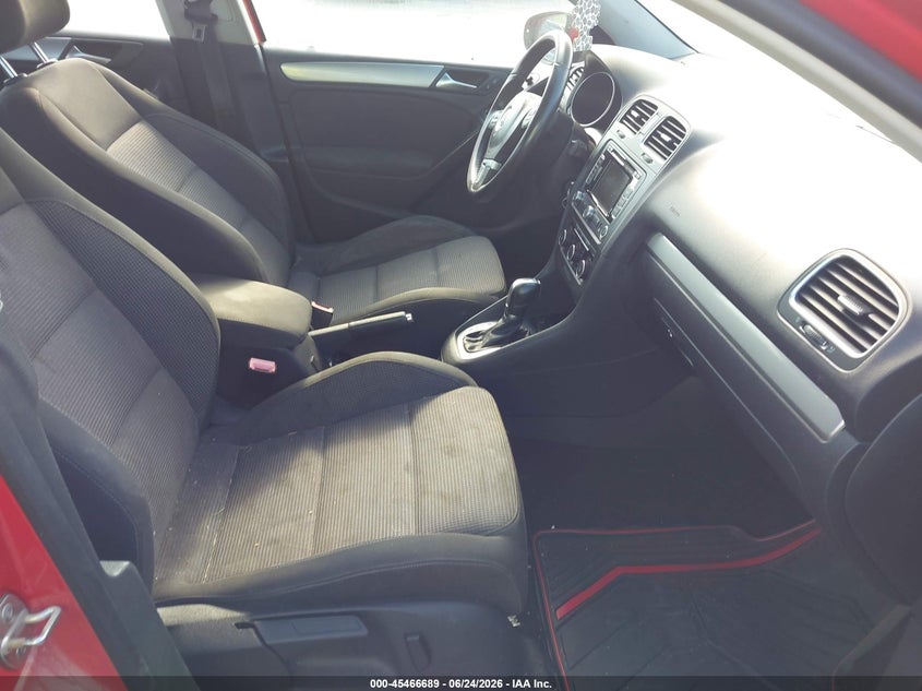 2013 Volkswagen Golf VIN WVWDM7AJ7DW132942 IAAI salvage auction — NORMAL WEAR, Clear (Illinois), sold $675 on 2026-07-22 (photo 5)