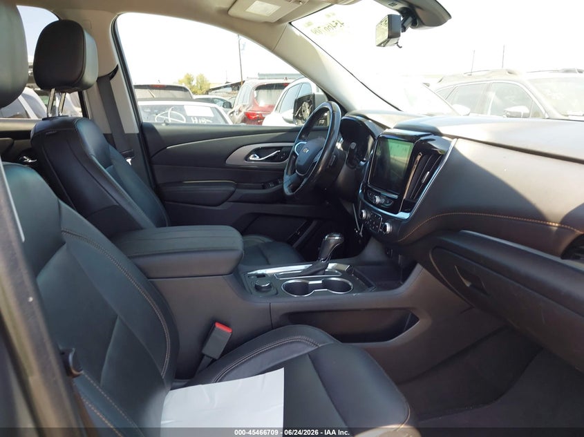 2019 Chevrolet Traverse VIN 1GNERJKW5KJ291747 IAAI salvage auction — REAR END, Salvage Title, sold $4,950 on 2026-08-29 (photo 5)
