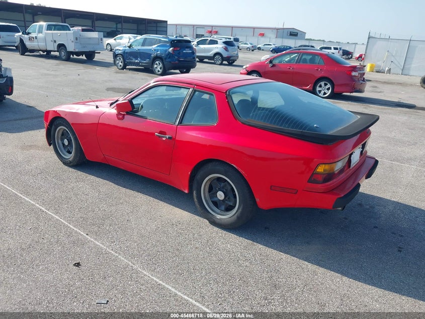 1984 Porsche 944 VIN WP0AA0940EN460342 IAAI salvage auction — NORMAL WEAR, Clear (Indiana), sold $5,625 on 2026-07-09 (photo 3)