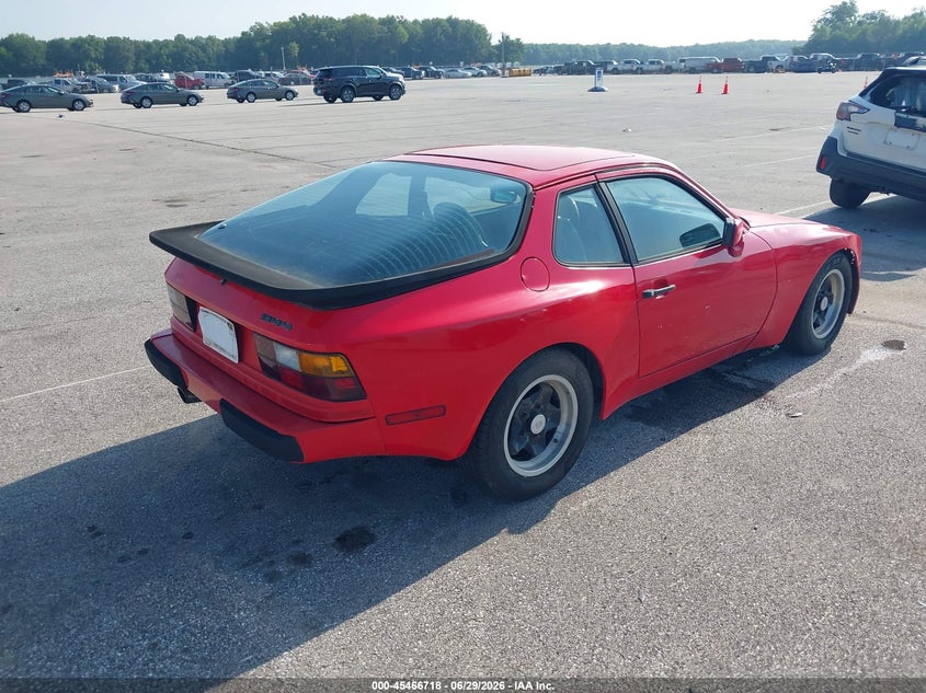 1984 Porsche 944 VIN WP0AA0940EN460342 IAAI salvage auction — NORMAL WEAR, Clear (Indiana), sold $5,625 on 2026-07-09 (photo 4)