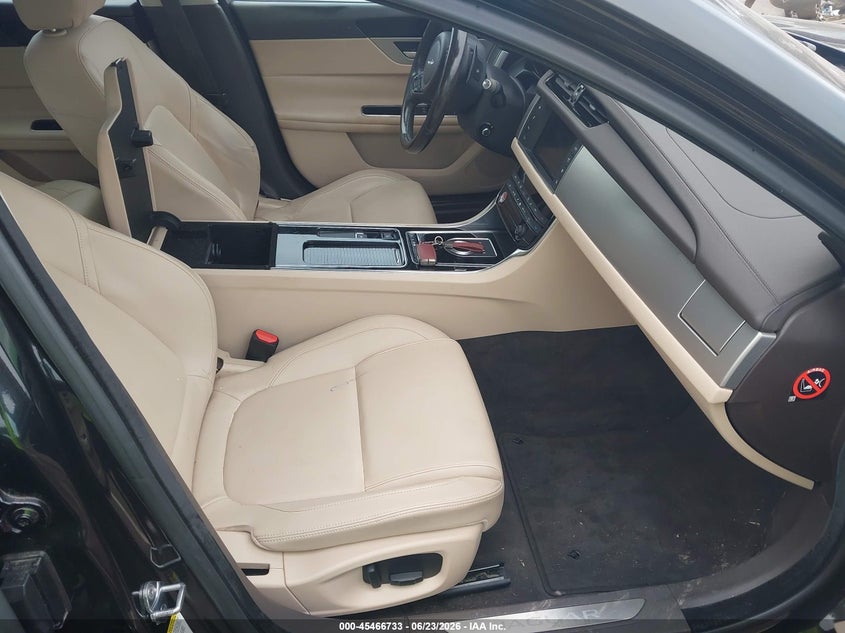 2016 Jaguar Xf VIN SAJBD4BVXGCY07407 IAAI salvage auction — RIGHT FRONT, Clear (Mississippi), sold $875 on 2026-07-09 (photo 5)