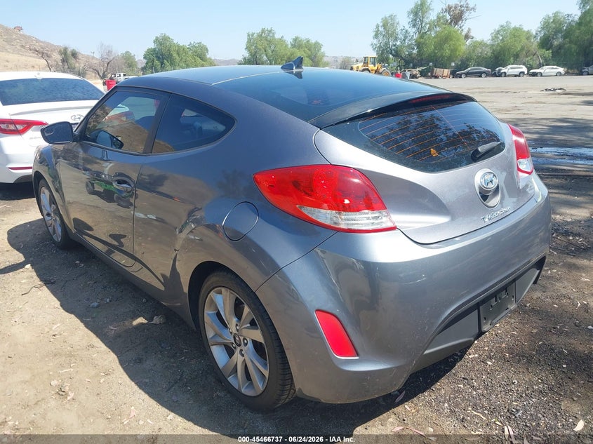 2016 Hyundai Veloster VIN KMHTC6AD9GU265782 IAAI salvage auction — RIGHT SIDE, Salvage (California), sold $1,050 on 2026-07-07 (photo 3)