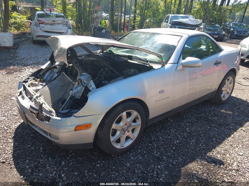1998 Mercedes-benz Slk-klasse VIN WDBKK47F6WF069753 IAAI salvage auction — FRONT END, Clear (Virginia), sold $225 on 2026-07-28 (photo 2)