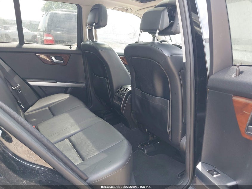 2012 Mercedes-benz Glk-klasse VIN WDCGG8HB7CF880740 IAAI salvage auction — NORMAL WEAR, Clear (Pennsylvania), sold $1,200 on 2026-07-10 (photo 8)