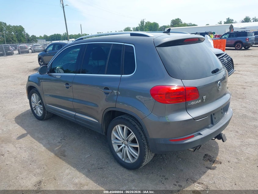 2015 Volkswagen Tiguan VIN WVGAV7AX9FW506082 IAAI salvage auction — NORMAL WEAR, Clear (Virginia), sold $825 on 2026-07-24 (photo 3)
