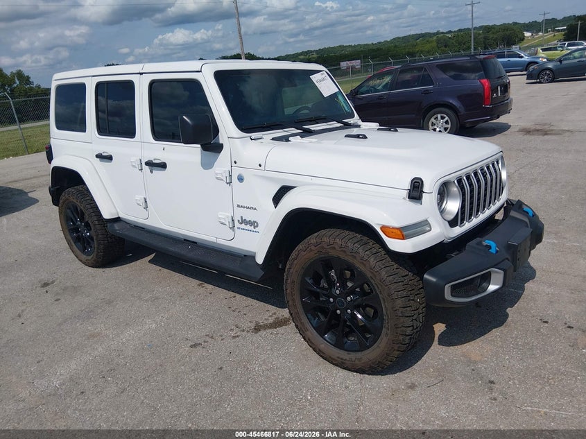 2024 Jeep VIN 1C4RJXP62RW206941 IAAI salvage auction — LEFT & RIGHT, Salvage (Missouri), sold $21,800 on 2026-09-17 (photo 1)