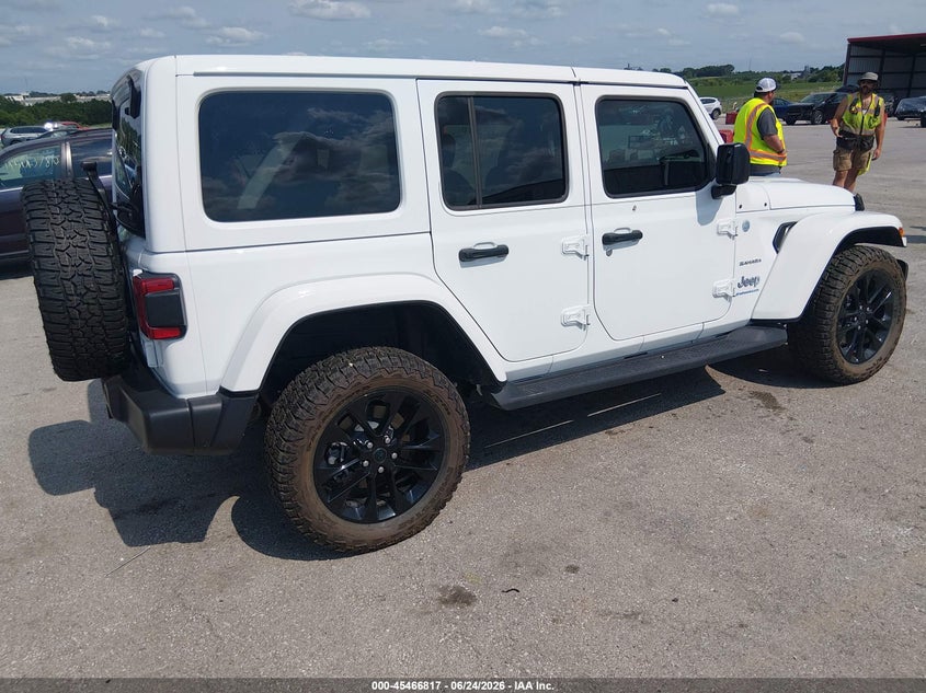 2024 Jeep VIN 1C4RJXP62RW206941 IAAI salvage auction — LEFT & RIGHT, Salvage (Missouri), sold $21,800 on 2026-09-17 (photo 4)