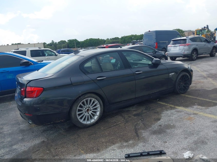 2012 BMW 5er VIN WBAFU7C54CDU58133 IAAI salvage auction — NORMAL WEAR, Clear (New York), sold $375 on 2026-07-23 (photo 4)