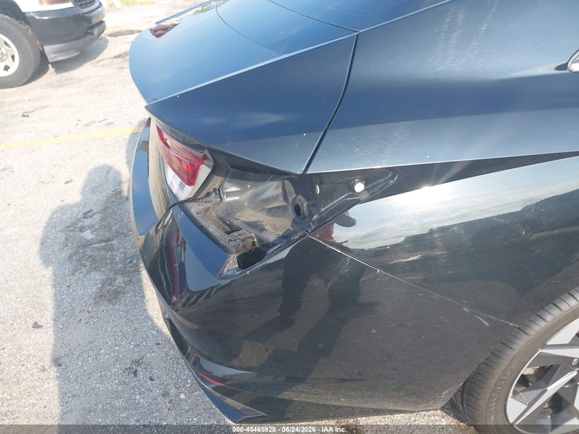 2022 Hyundai Elantra VIN 5NPLN4AG1NH058825 IAAI salvage auction — LEFT SIDE, Rebuildable (Florida), sold $5,350 on 2026-07-13 (photo 6)