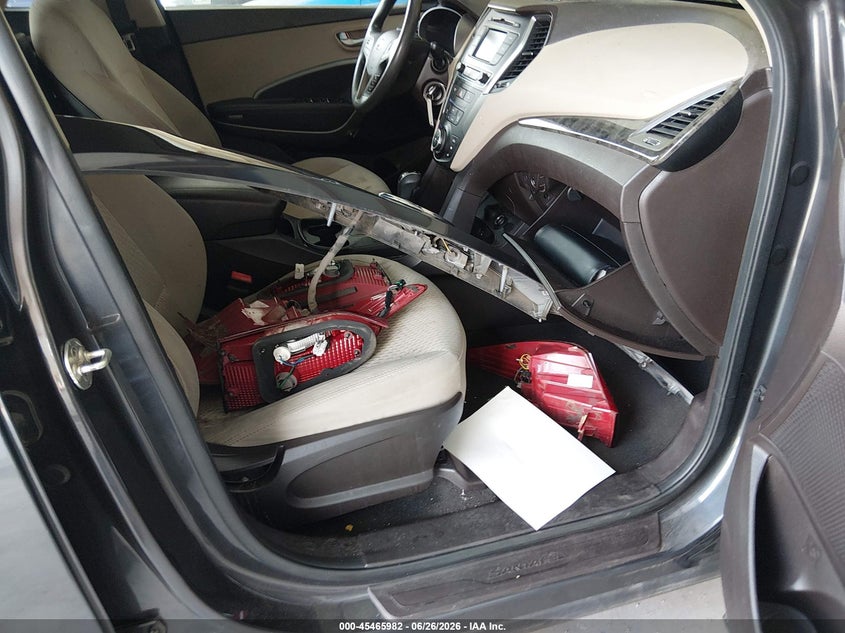 2018 Hyundai Santa fe VIN 5XYZT3LB7JG545783 IAAI salvage auction — REAR END, Wait Title, sold $2,500 on 2026-08-03 (photo 5)