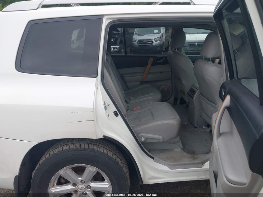 2009 Toyota Highlander hybrid VIN JTEEW44A092035407 IAAI salvage auction — FRONT END, Clear (Massachusetts), sold $1,150 on 2026-07-31 (photo 8)